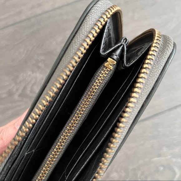 Marc Jacobs Zip Around Continental Wallet - Picture 3 of 9